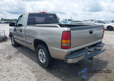 2002 Chevrolet Silverado 1500 z USA, uszkodzony, nr VIN 1GCEC14W82Z126235